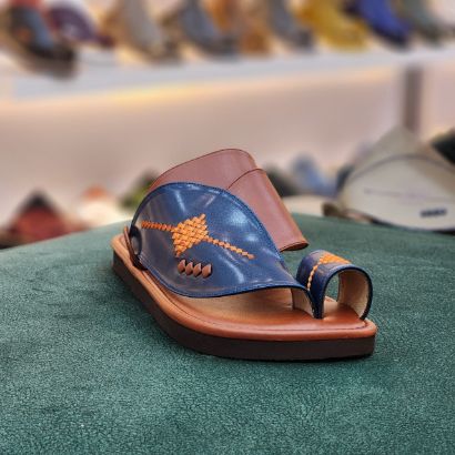 صورة زبيري مطرز مديل م 72